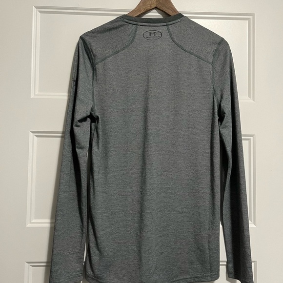 UA  Threadborne Shirt Mens Small Heatgear Loose Fit Gray Long Sleeve Henley - Picture 2 of 7